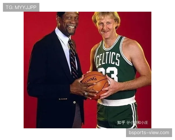 拉里·伯德对比詹姆斯投篮选择，精准中远投拉开球队空间